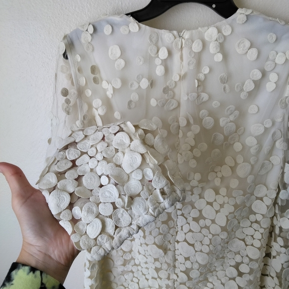 Co Collection Women’s Blouse Circle Embroidered Top in Cream Blouse S - Picture 5 of 9